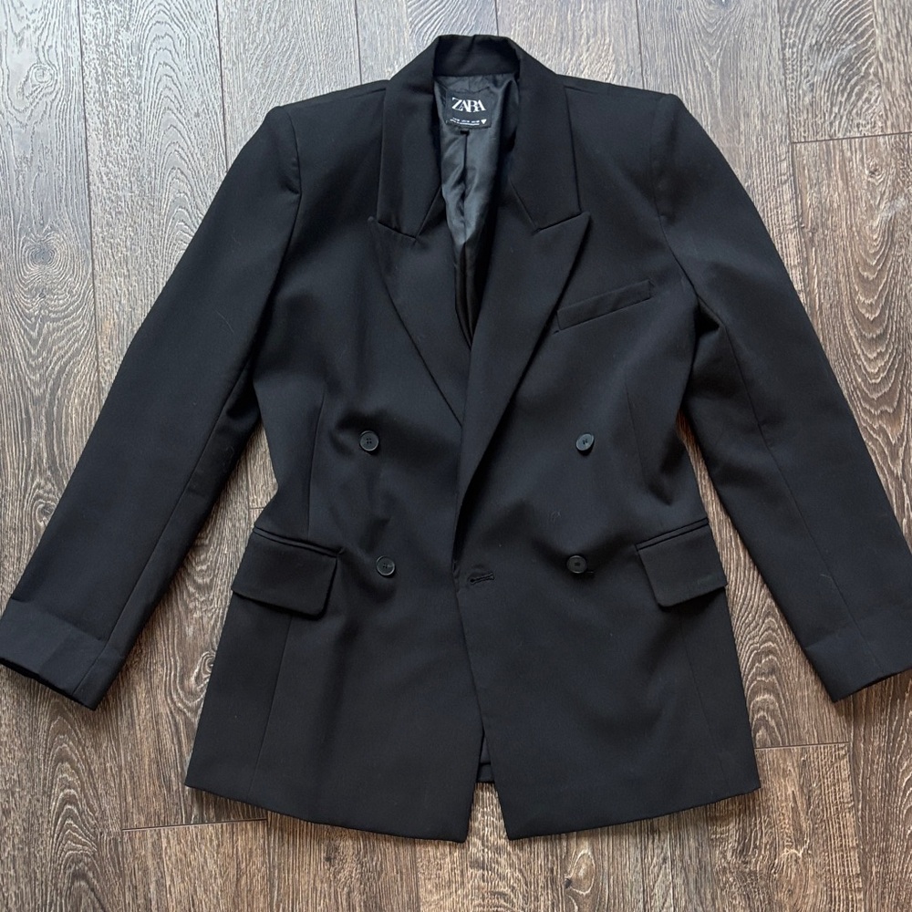 Zara Black Double-Breasted Blazer